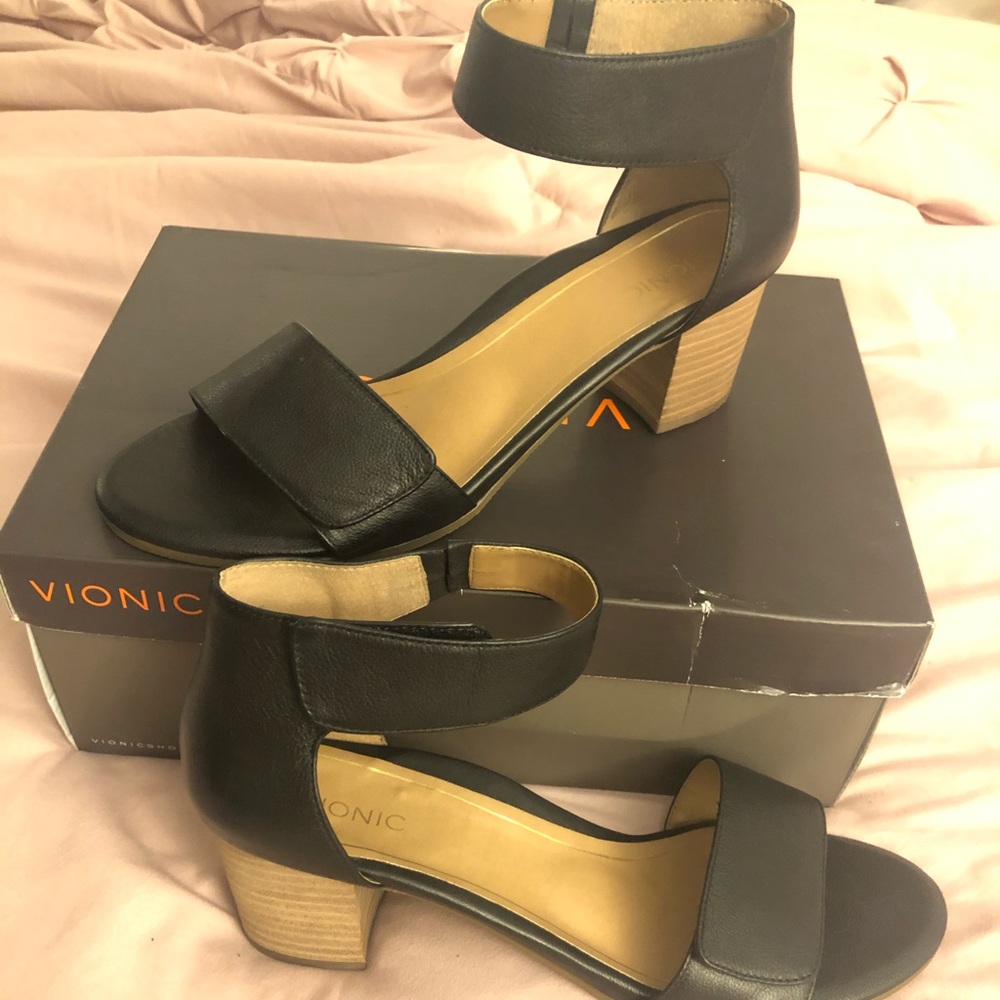 Vionic Solana Orthotic Heel Sandals Size 11M
